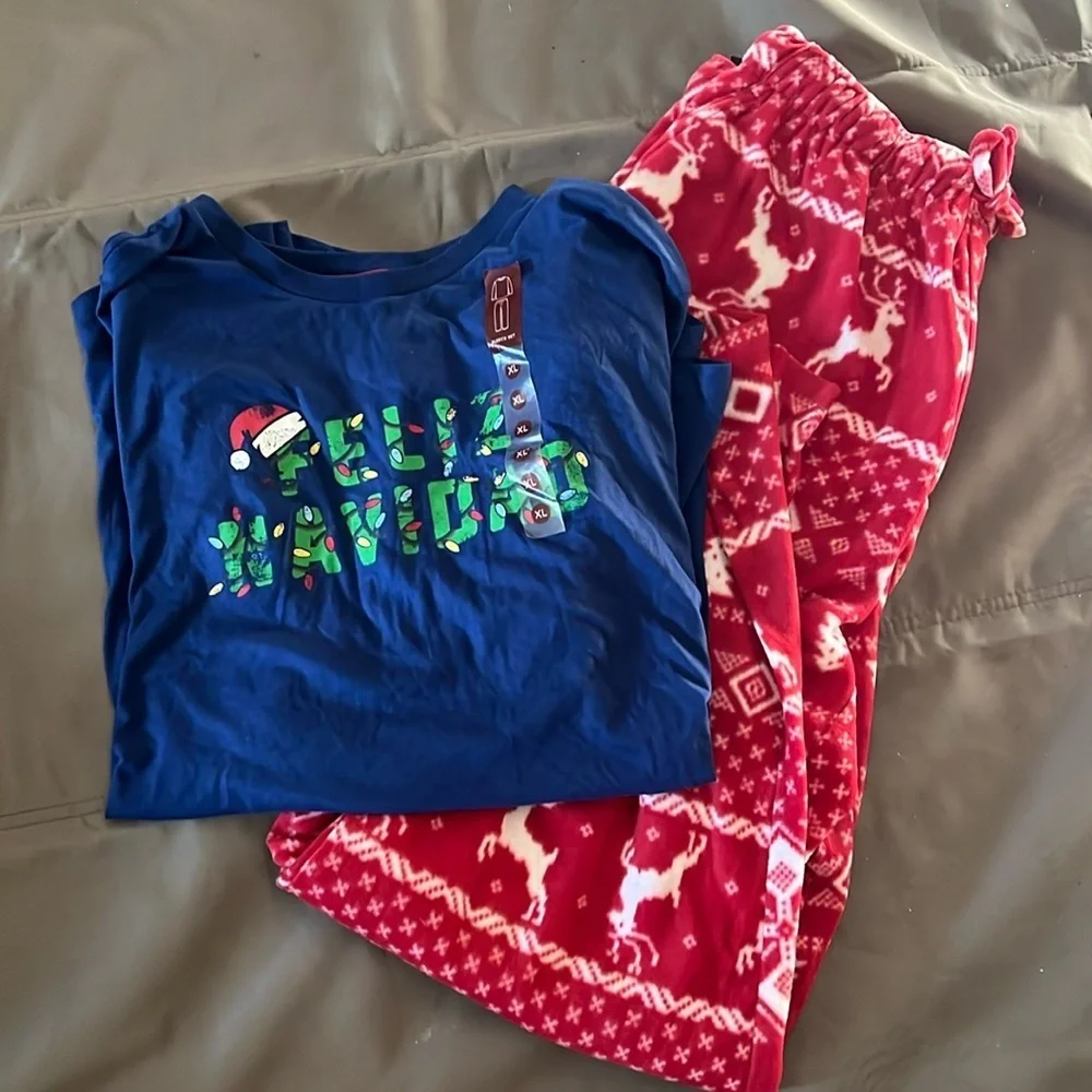 Feliz Navidad extra large pajamas
